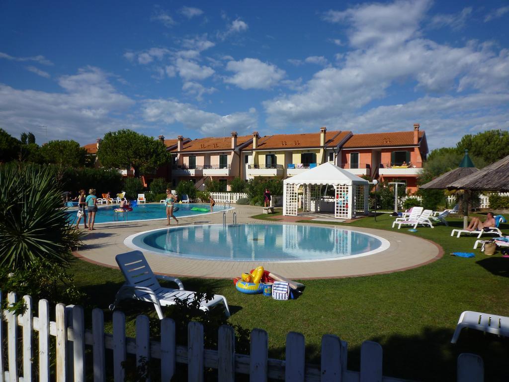 Residence Porto Sole Кавалино-Трепорти Екстериор снимка