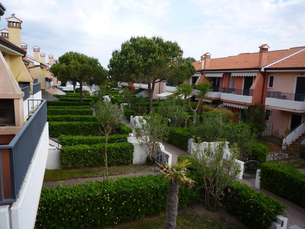 Residence Porto Sole Кавалино-Трепорти Екстериор снимка